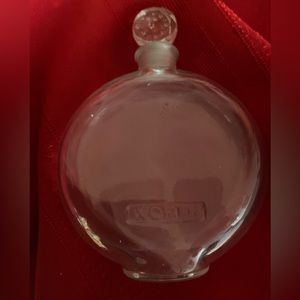 Lalique perfume bottle made for the elegant House of Worth… stars on the stopper